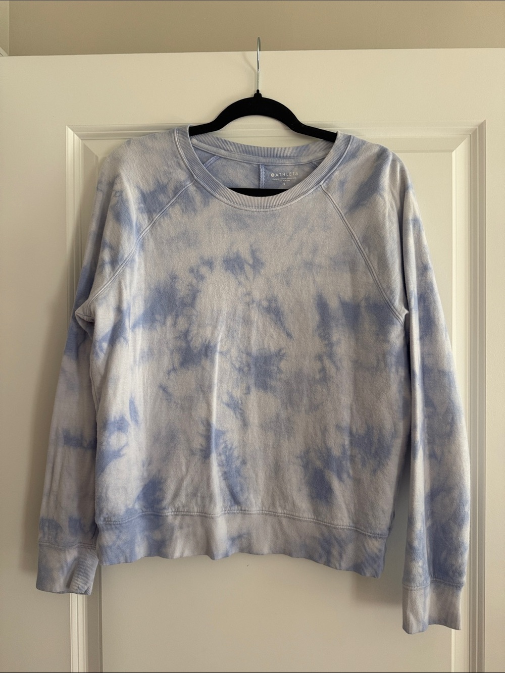 Athleta Light Purple and White Tie-Dye Crewneck Sweatshirt